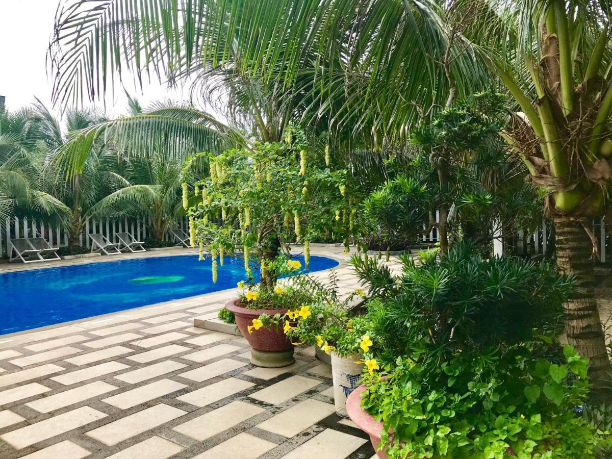 Oceanward Hotel & Resort Long Hải Extérieur photo